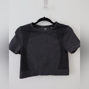 H&M active cropped workout top